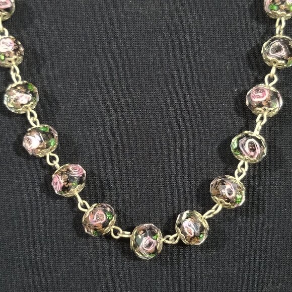 Lampwork Rose Bead Necklace Pink Roses in Sparkly Faceted Glass Beads - Picture 5 of 16